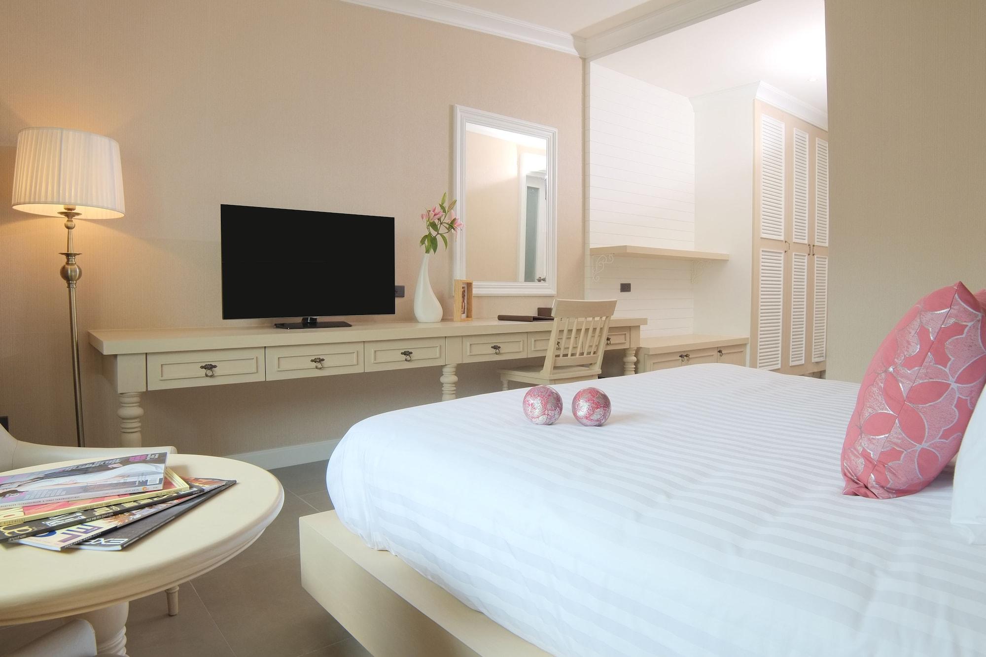 The Raya Surawong Bangkok Hotel Bagian luar foto